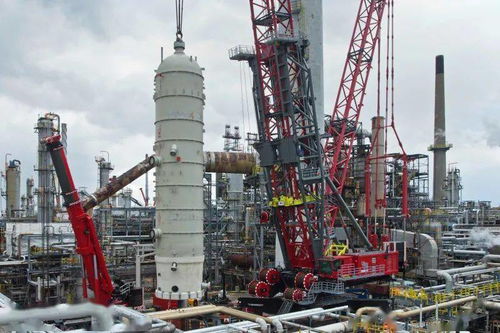 海外巨擎 Mammoet Focus30 起重機英國煉油廠首秀，展現重型吊裝新標桿